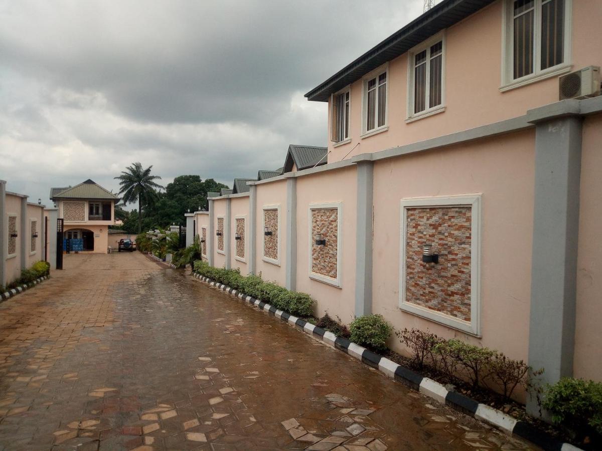 Bayse One Place, Jericho Hotel Ibadan Exterior photo